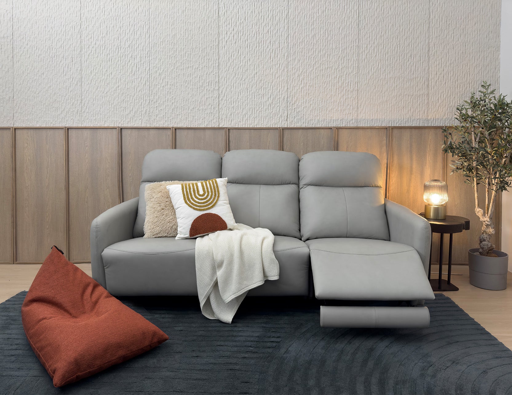 Leather Sofa Most Comfortable Throw Pillows For Couch 20