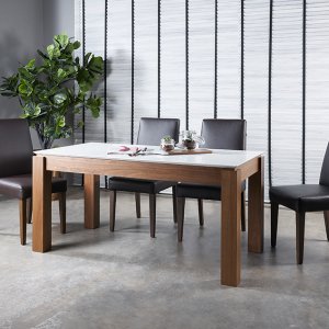 Max Quartz Top Dining Table with 4 Doric Chairs
