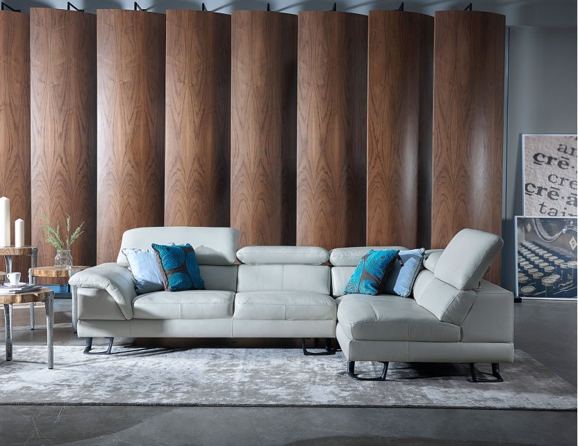 Korus Sectional Leather Sofa With, Contemporary Leather Furniture